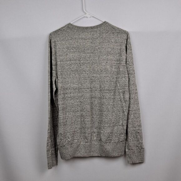 Gap Mens V neck sweater NWOT - Picture 6 of 9